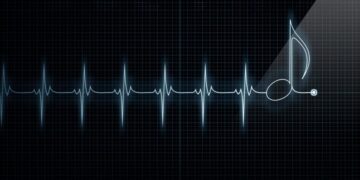 Especialistas advertem que misturar energético e álcool pode levar à morte