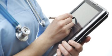 Sete fases para se tornar um hospital digital