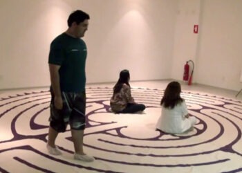Meditacao Caminhando no Labirinto