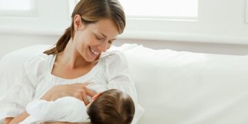 Doação de leite materno: saiba como destinar o alimento excedente a bebês que precisam