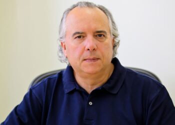 Ronaldo Laranjeira recebe prêmio ISAJE Griffith Edwards,  por contribuição mundial na área de dependência química