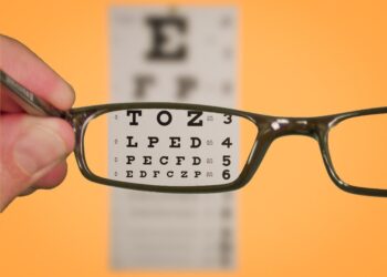 Óculos gratuitos para pacientes do SUS