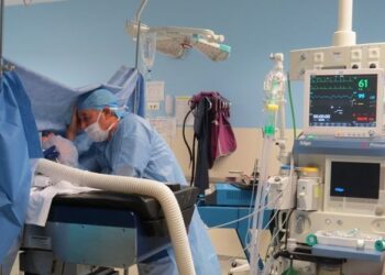 Em busca de método menos invasivo, hospitais franceses trocam anestesia geral por hipnose