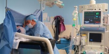 Em busca de método menos invasivo, hospitais franceses trocam anestesia geral por hipnose