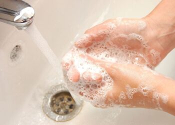 Higienização das mãos pode diminuir em 40% casos de infecção em ambiente hospitalar