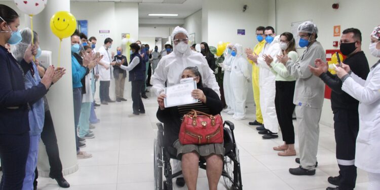 Hospital referência em Covid-19 aprimora atendimento e ultrapassa marca de 500 altas na Grande SP