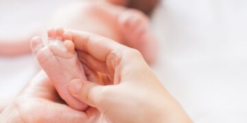 Novembro Roxo – um olhar mais sensível para a longa jornada da prematuridade