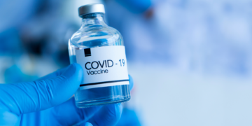 Vacina em dia é a melhor medida contra a Covid-19