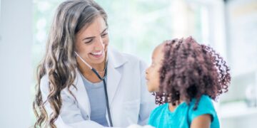 Pacientes do Hospital São Paulo prestam homenagem no Dia do Pediatra