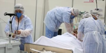 Número de médicos quase dobra nos últimos 14 anos