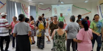AME Idoso Oeste promove baile de carnaval “Tropicália” para pacientes