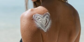 Cuidados para prevenir o câncer de pele: proteção e autocuidado