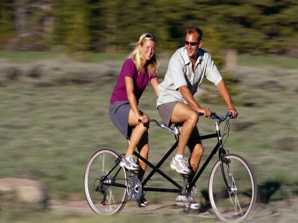casal bicicleta