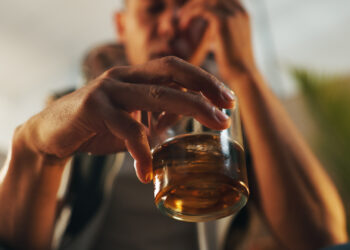 Consumo de álcool no Brasil: quando o hábito social se torna um problema de saúde pública