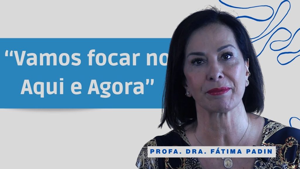 tcc. À esquerda, a frase 